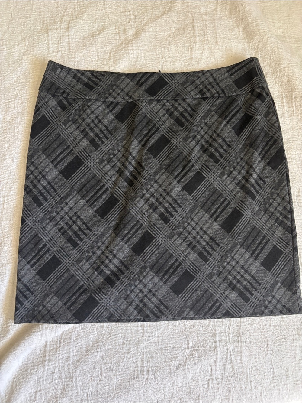 Halogen Black & Gray Plaid Pencil Skirt